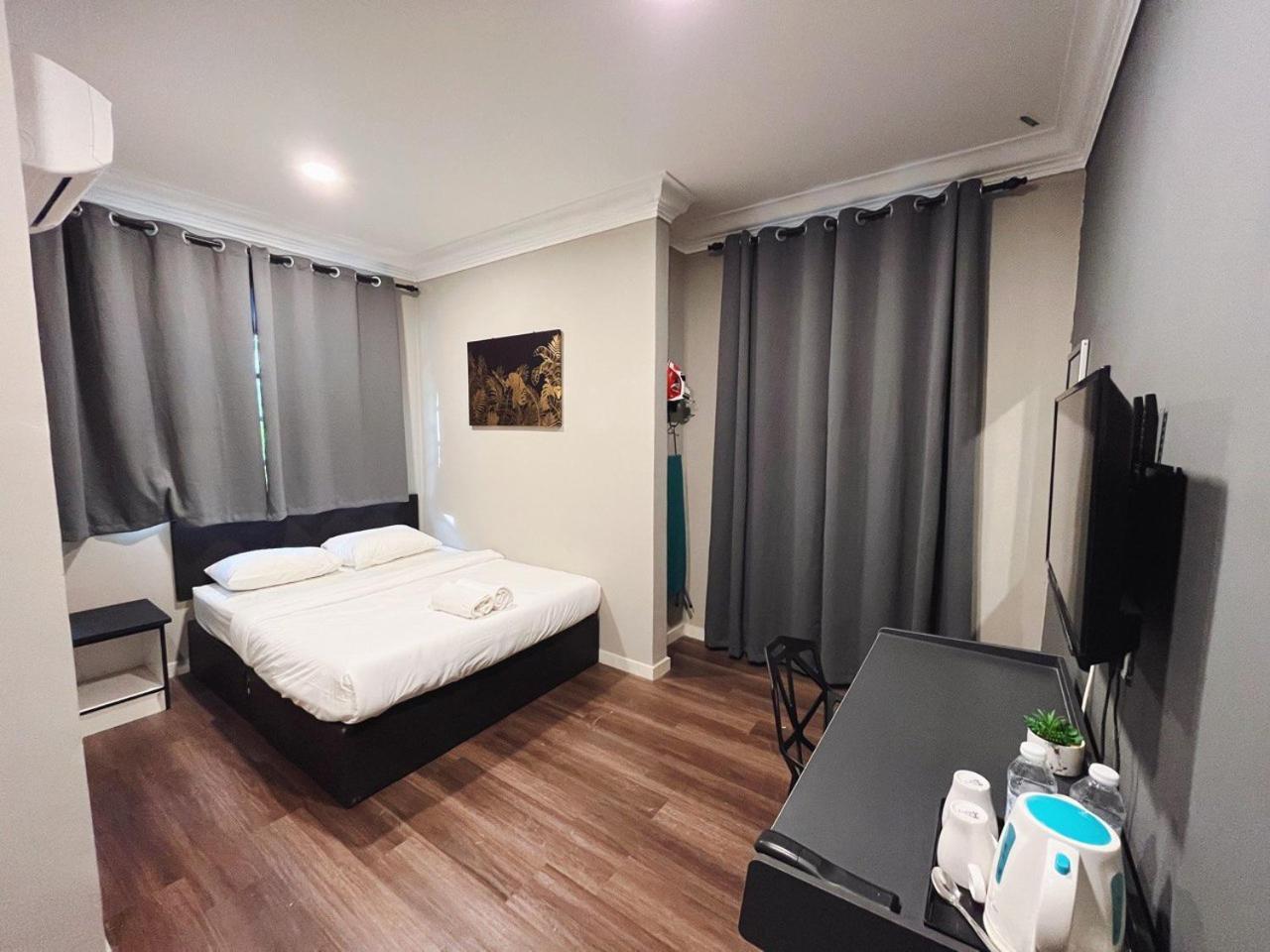 Hotel Gong Kuin Resthouse Kampong Tanjong Gelam Exterior foto