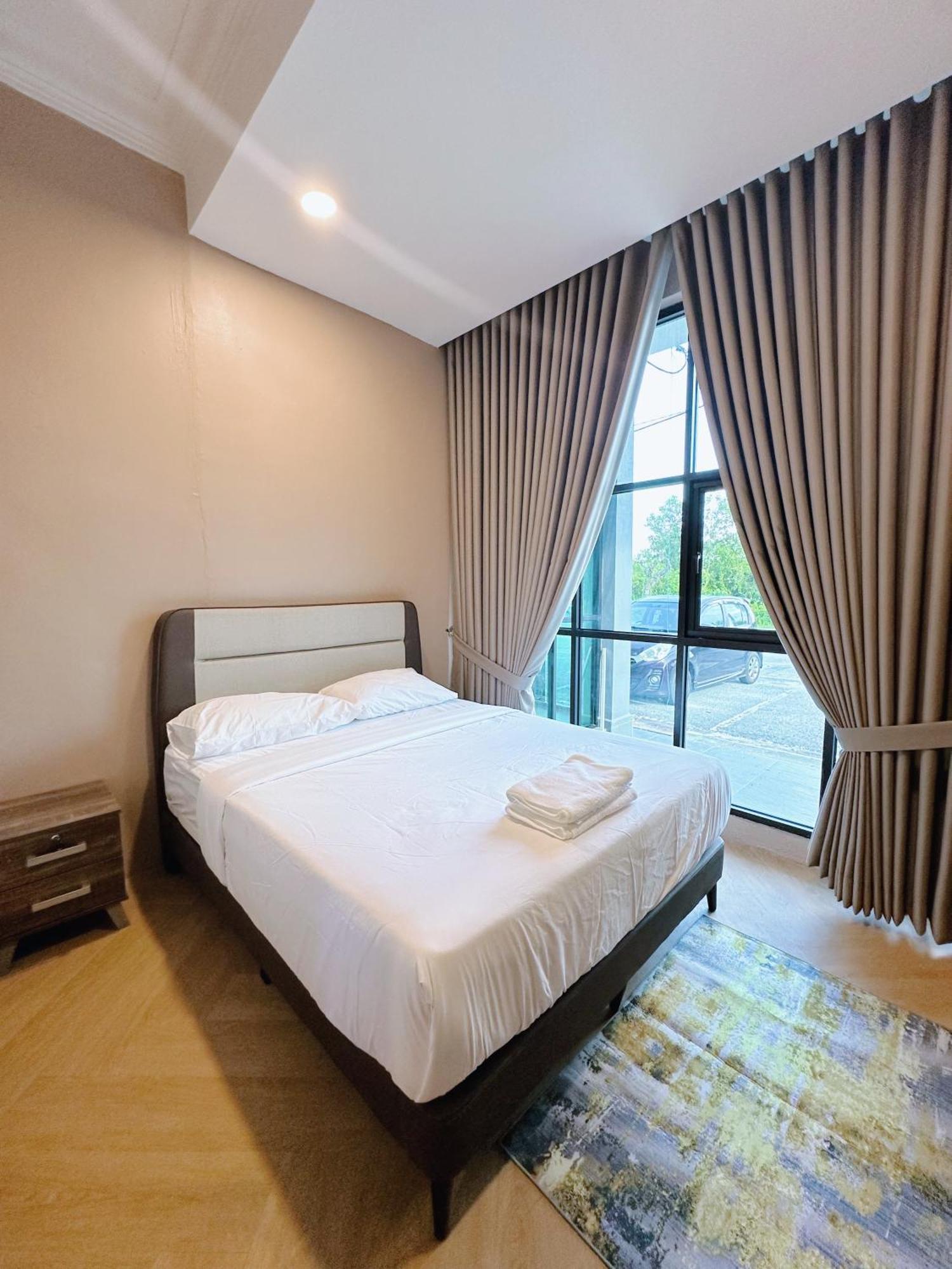 Hotel Gong Kuin Resthouse Kampong Tanjong Gelam Exterior foto